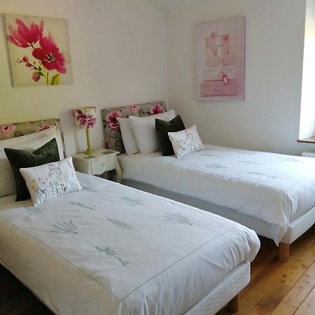 Bed and Breakfast Le Grand Chemin De La Vie Montcaret Экстерьер фото